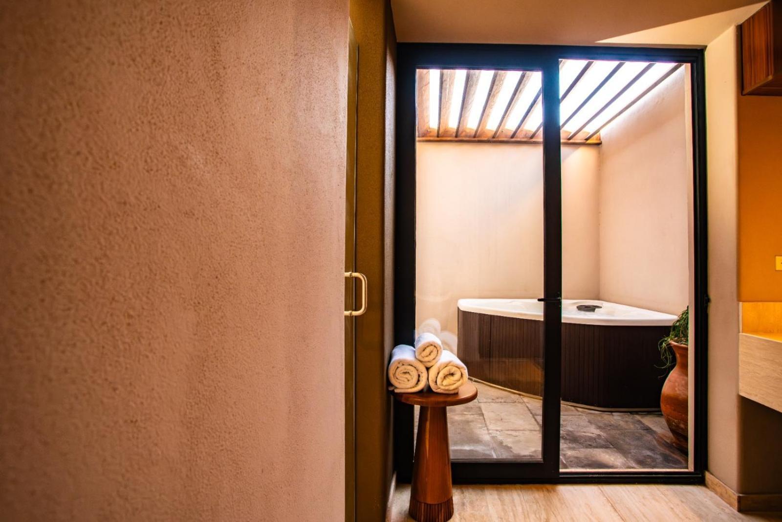 Hotel Flores De Sal-Valle De Guadalupe Bagian luar foto