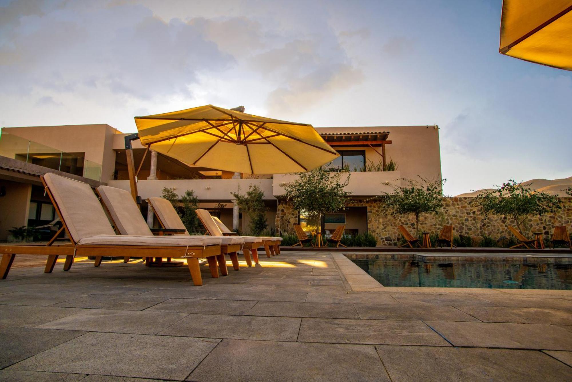 Hotel Flores De Sal-Valle De Guadalupe Bagian luar foto
